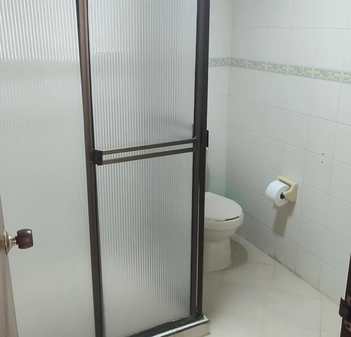ベッド・アンド・ブレックファスト Habitaciones Gaviotas Del Lago Cartagena