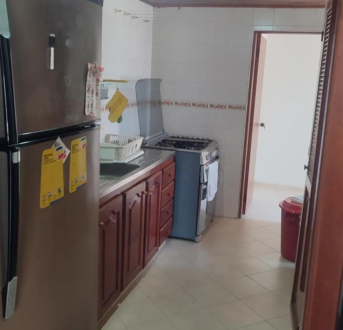 ベッド・アンド・ブレックファスト Habitaciones Gaviotas Del Lago Cartagena
